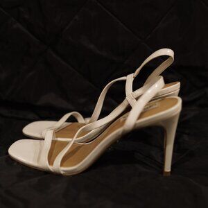 White Steve Madden Heels sz 9